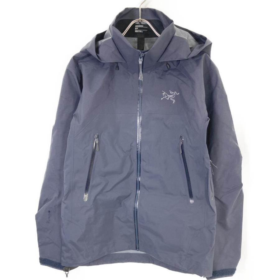 【新品未使用廃盤モデル】ARC’TERYX Beta AR 国内正規品 ARC'TERYX（アークテリクス） ネイビー FW25 X000009906 Beta AR