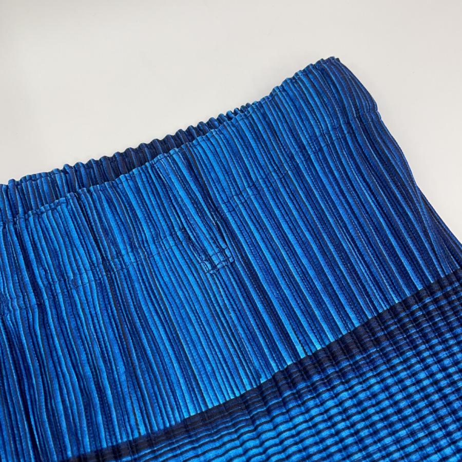 【最終価格】HOMME PLISSE ISSEY MIYAKE ブルー 3 HOMME PLISSE ISSEY MIYAKE オムプリッセ イッセイミヤケ ブルー