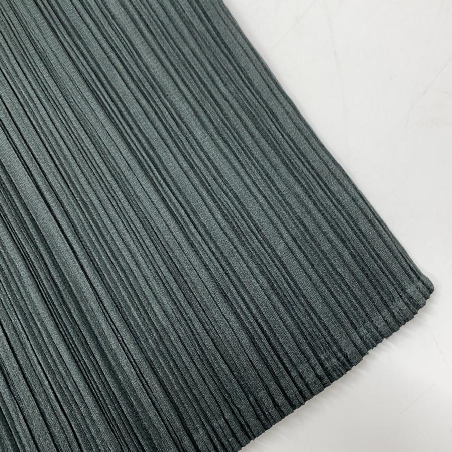 プリーツプリーズ　ジャケット濃いグリーン＊♪︎さらに値下しました PLEATS PLEASE プリーツプリーズ ダークグリーン PP63-JK185 Vネック