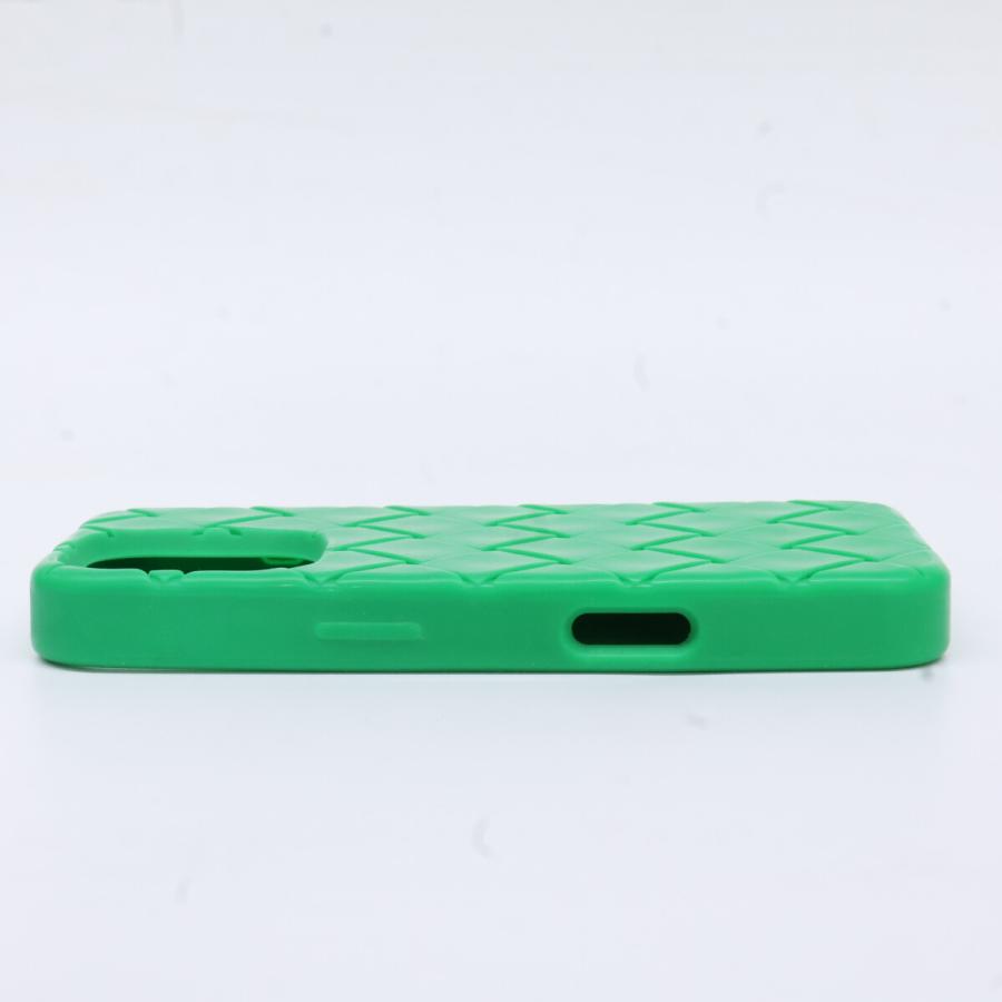 美品 BOTTEGA VENETA ボッテガヴェネタ iPhone 16 Pro ケース