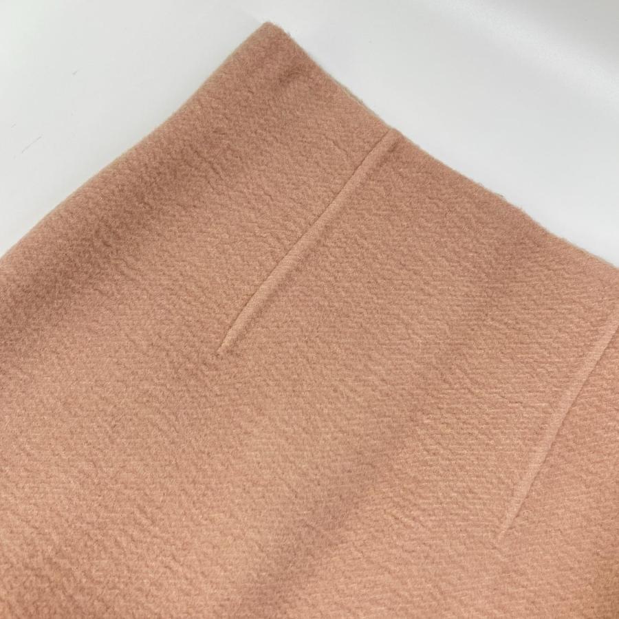 FENDI フェンディ ピンク FQ7219 A8GR 21年製 フランネルスカート ピンク 40 スカート キャメル レディース 中古の画像