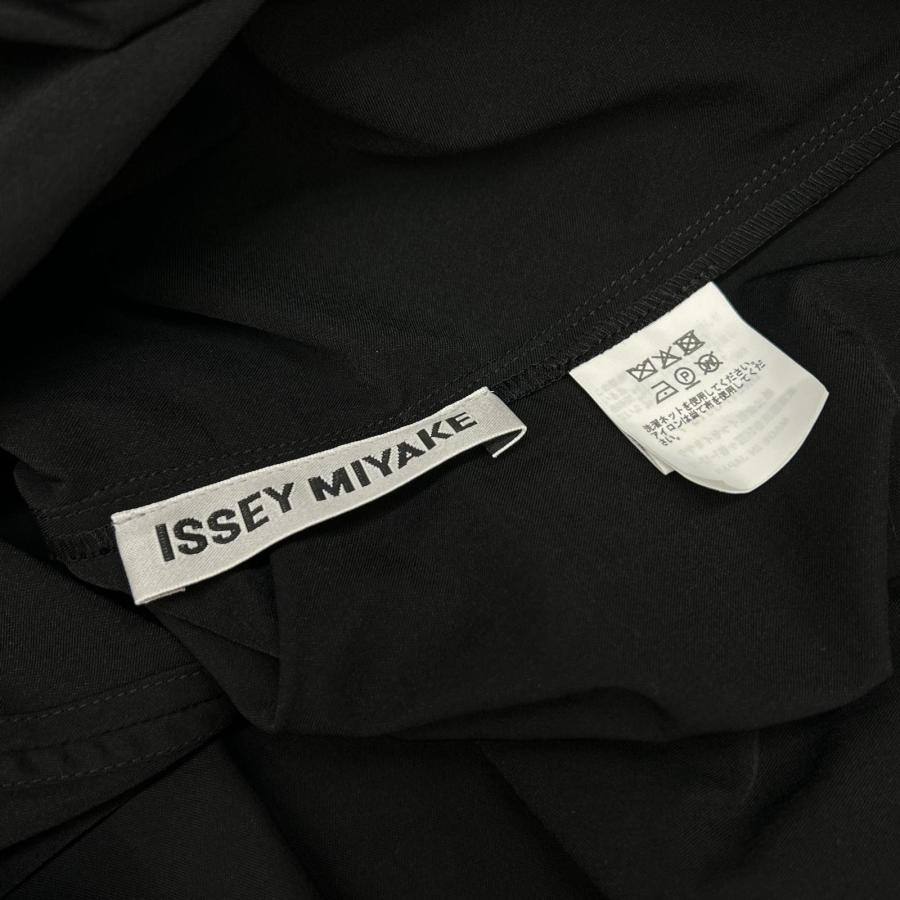 ISSEY MIYAKE（イッセイミヤケ） ブラック IM61FJ513 TWISTED DRAPE