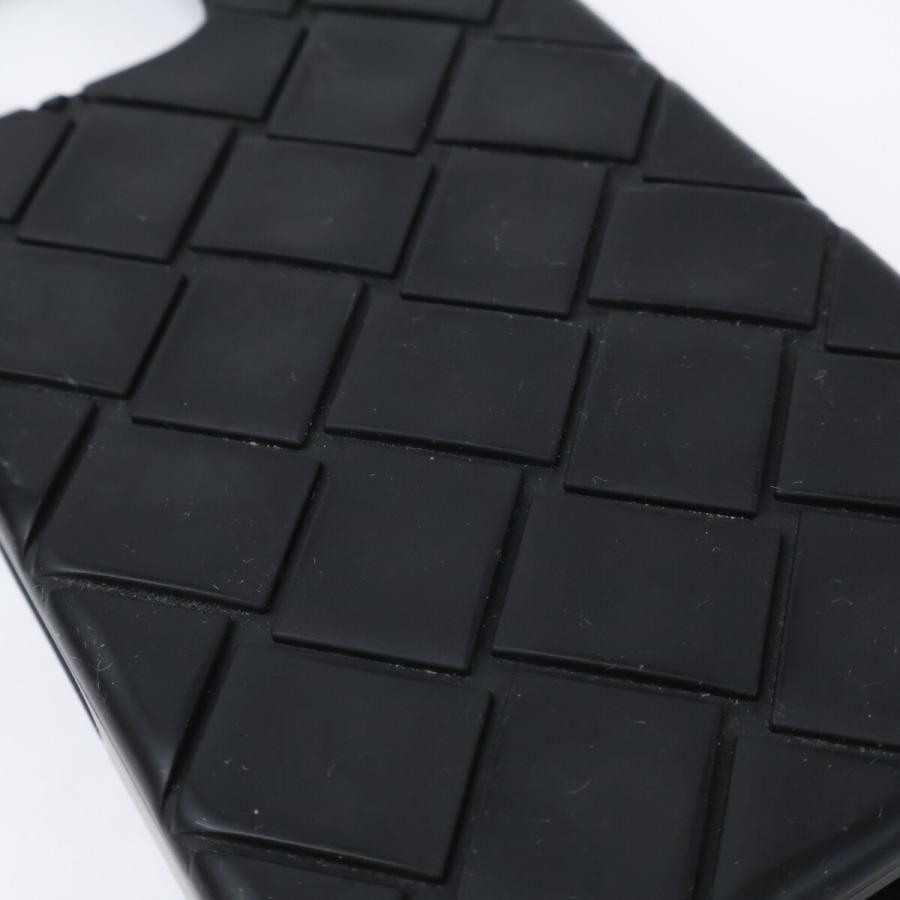 BOTTEGA VENETA（ボッテガ・ヴェネタ） iPhone 16 Pro イントレ