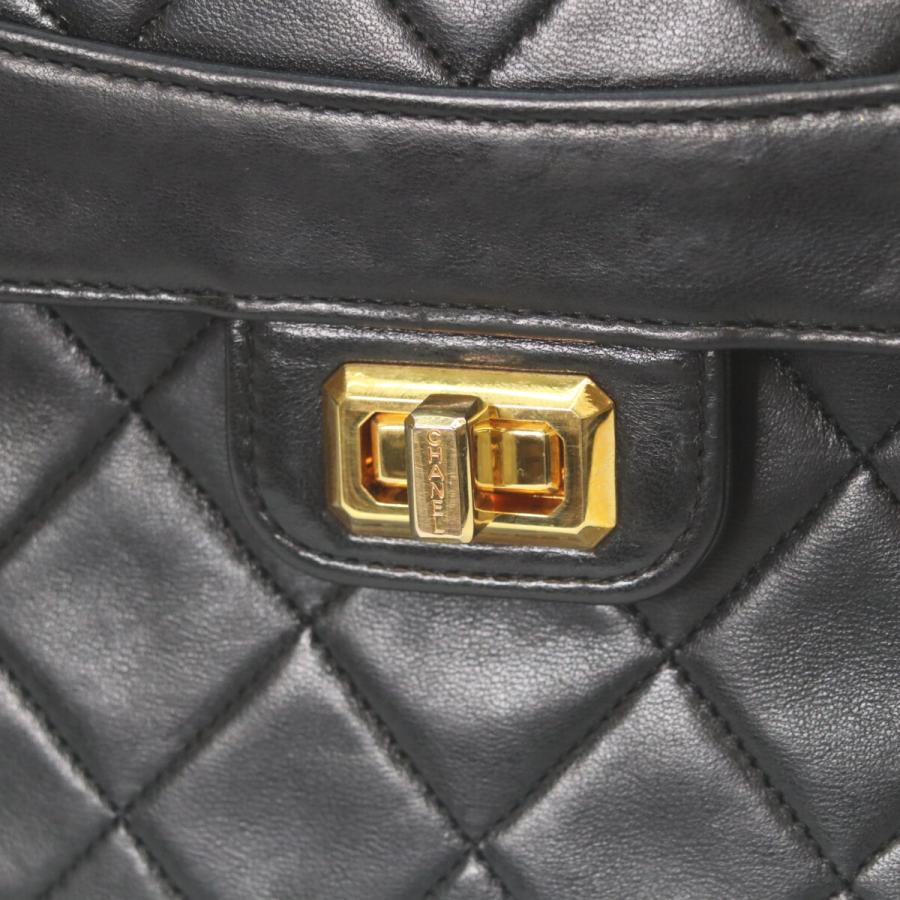 CHANEL（シャネル） 黒 ラム 2.55 マトラッセ ターンロックチェーン