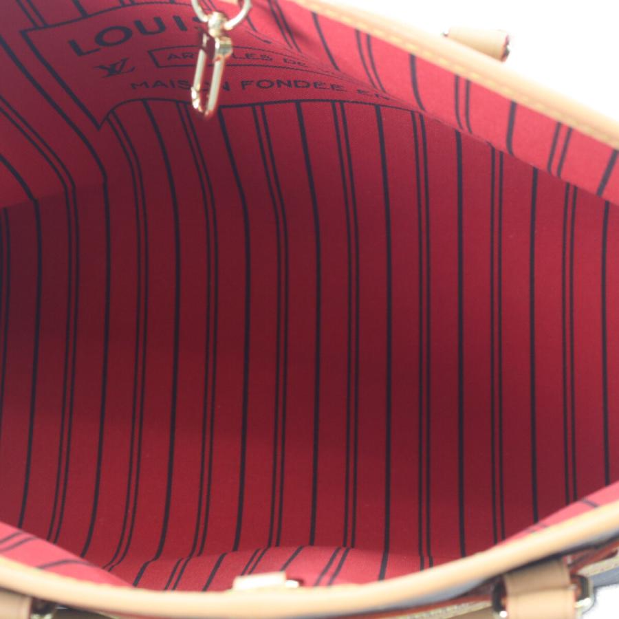 ルイ・ヴィトン エバーモア PM  M15208 モノグラム レディースショルダーバッグ
 ブラウン【中古】 LOUIS VUITTON ルイヴィトン M15208 モノグラム エバーモアPM