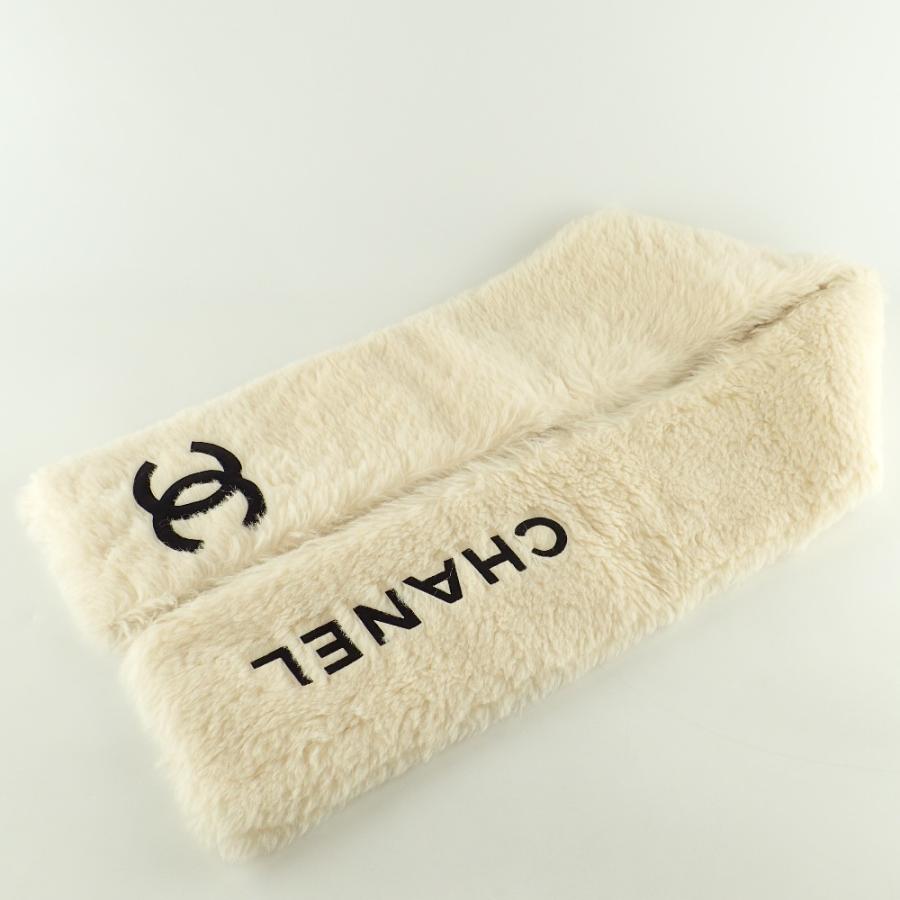 CHANEL アイボリー マフラー CHANEL アイボリー マフラー
