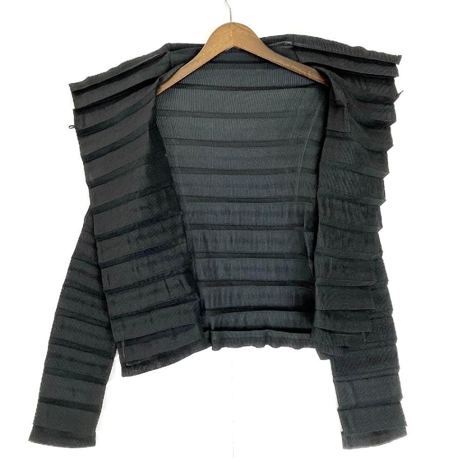 イッセイミヤケ　　(A-poc)プリーツ　変形ジャケット，ポンチョ　　【超美品】 イッセイミヤケ(A-poc)プリーツ変形ジャケット，ポンチョ【超美品】