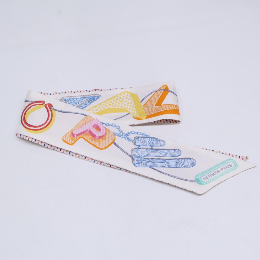 HERMES エルメス ツイリー シュバロスコープ 刺繍 スカーフ ホワイト  