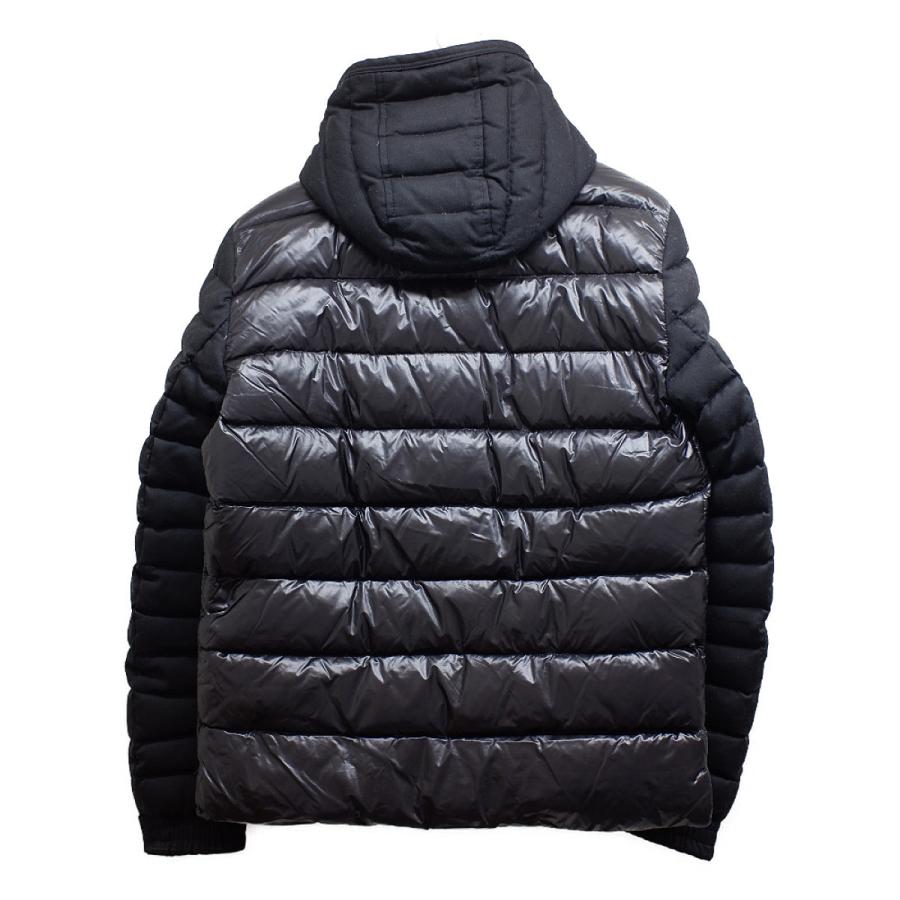 MONCLER 国内正規/ モンクレール RIOM レイヤードカラー ウール MONCLER 国内正規/ モンクレール RIOM レイヤードカラー ウール