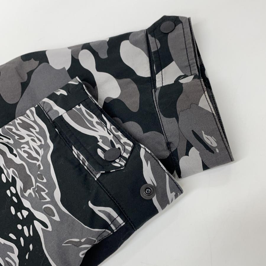 A BATHING APE アベイシングエイプ ×UNDEFEATED カモフラ M-51 モッズコート ブラック×グレー コート コットン メンズ 中古の画像