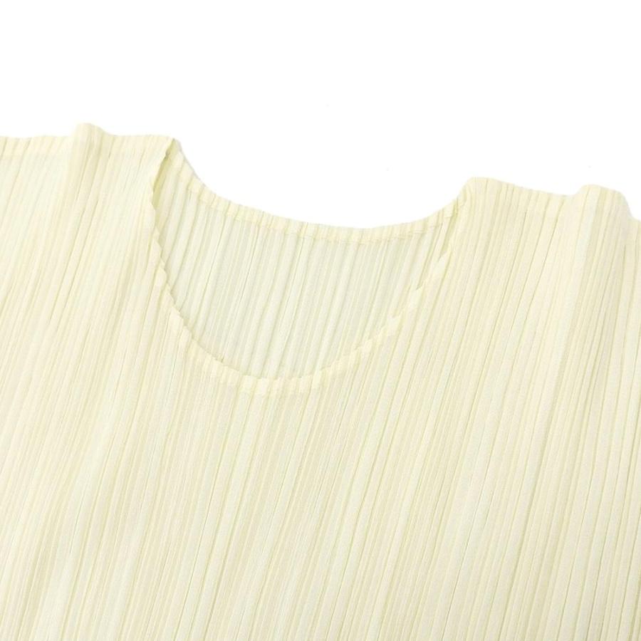 ISSEY MIYAKE イッセイミヤケ ノースリーブ プリーツ トップス
