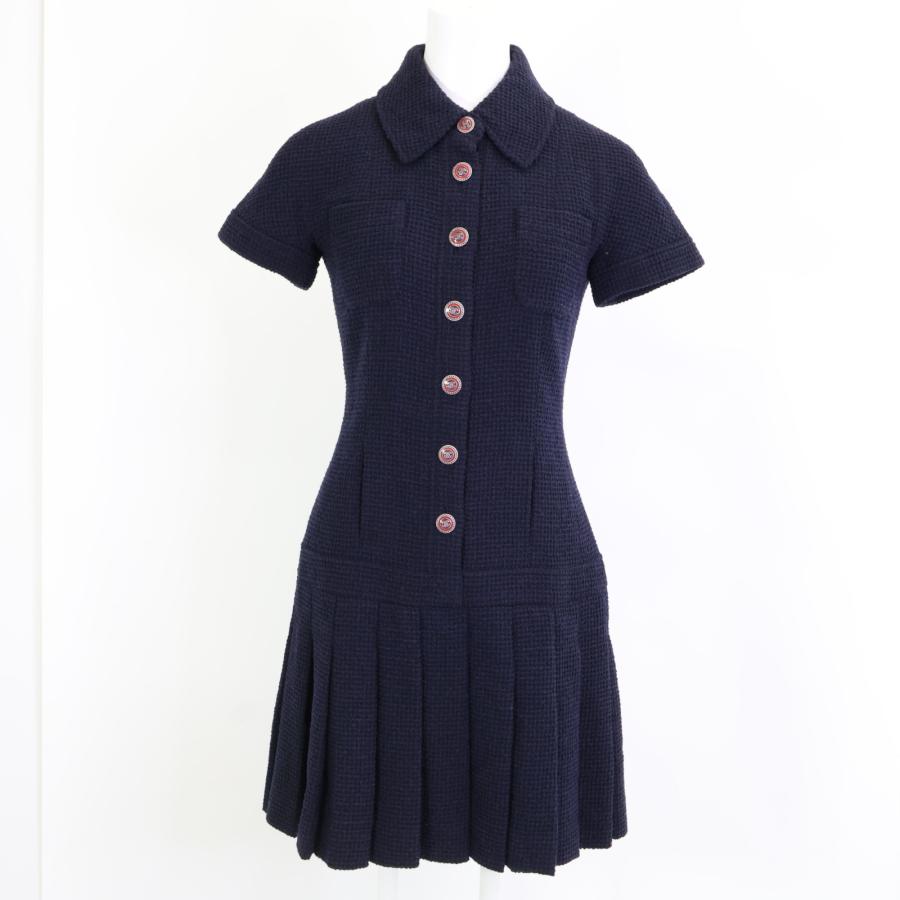 シャネル　ひざ丈プリーツスカート　金ボタン　ココマーク　フランス製　ヴィンテージ シャネル ひざ丈プリーツスカート 金ボタン ココマーク フランス