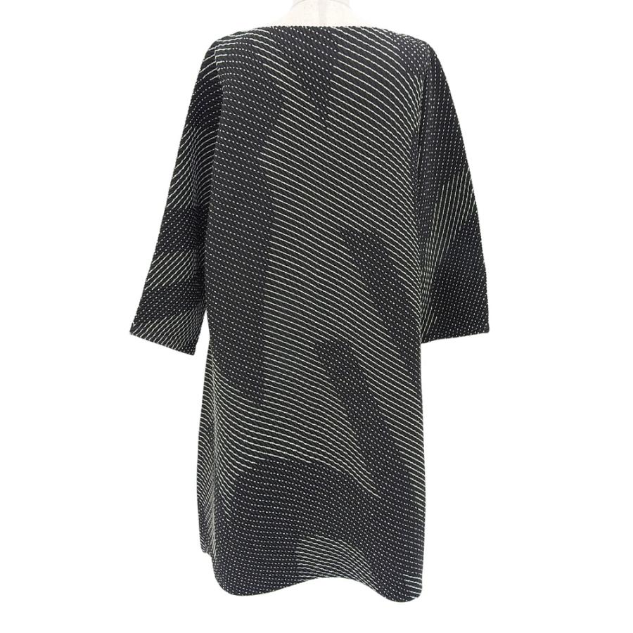 美品 ISSEY MIYAKE イッセイミヤケ ウール混 総柄 ステッチ プリーツ