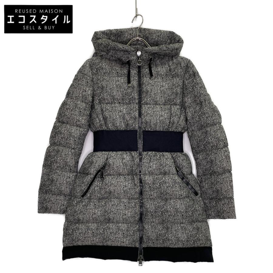 MONCLER（モンクレール） PUIVERT フーテッドダウンコート グレー 