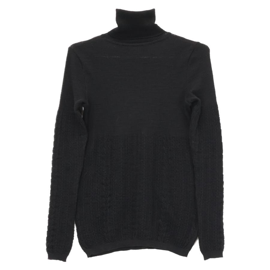 CHANEL（シャネル） ブラック ロゴプレート タートルネック ニット
