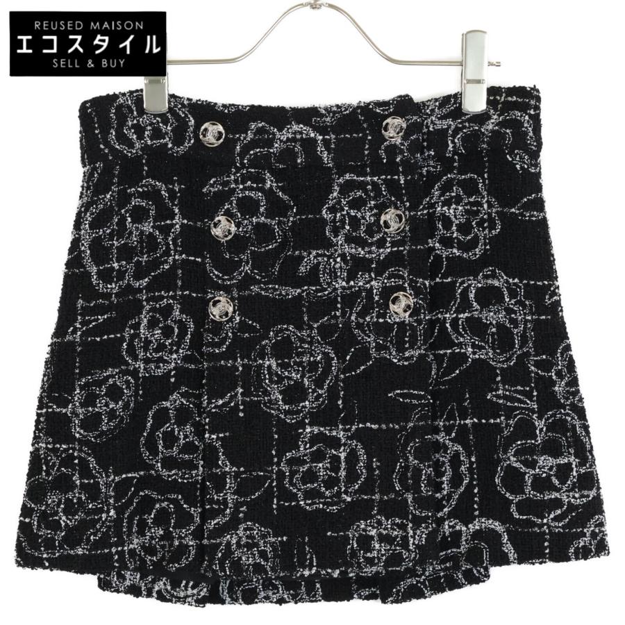 CHANEL デニムスカート　カメリア　COCO ミニスカート　美品　シャネル CHANEL デニムスカート カメリア COCO ミニスカート 美品