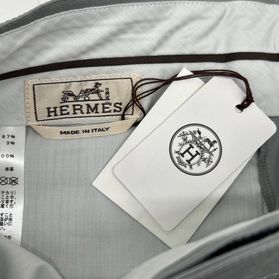 HERMES エルメス H555500H3 グレー セリエ釦 ショートパンツ タグ付き 38 HERMES エルメス H555500H3 グレー セリエ釦 ショートパンツ タグ付き