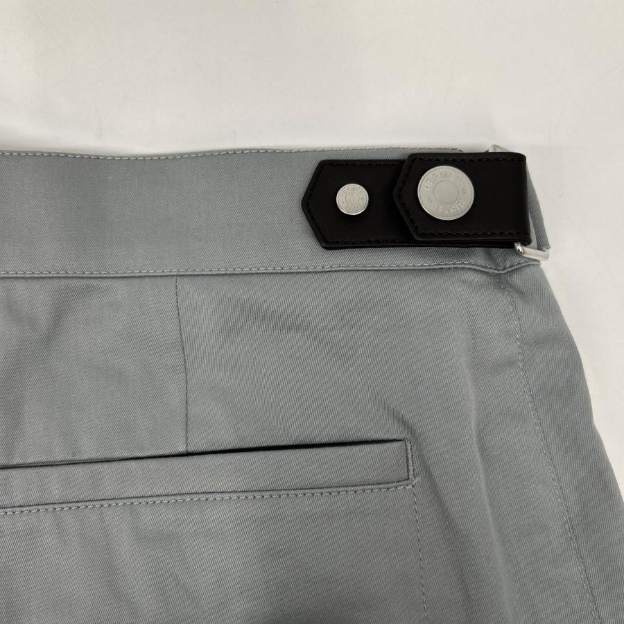 HERMES エルメス H555500H3 グレー セリエ釦 ショートパンツ タグ付き