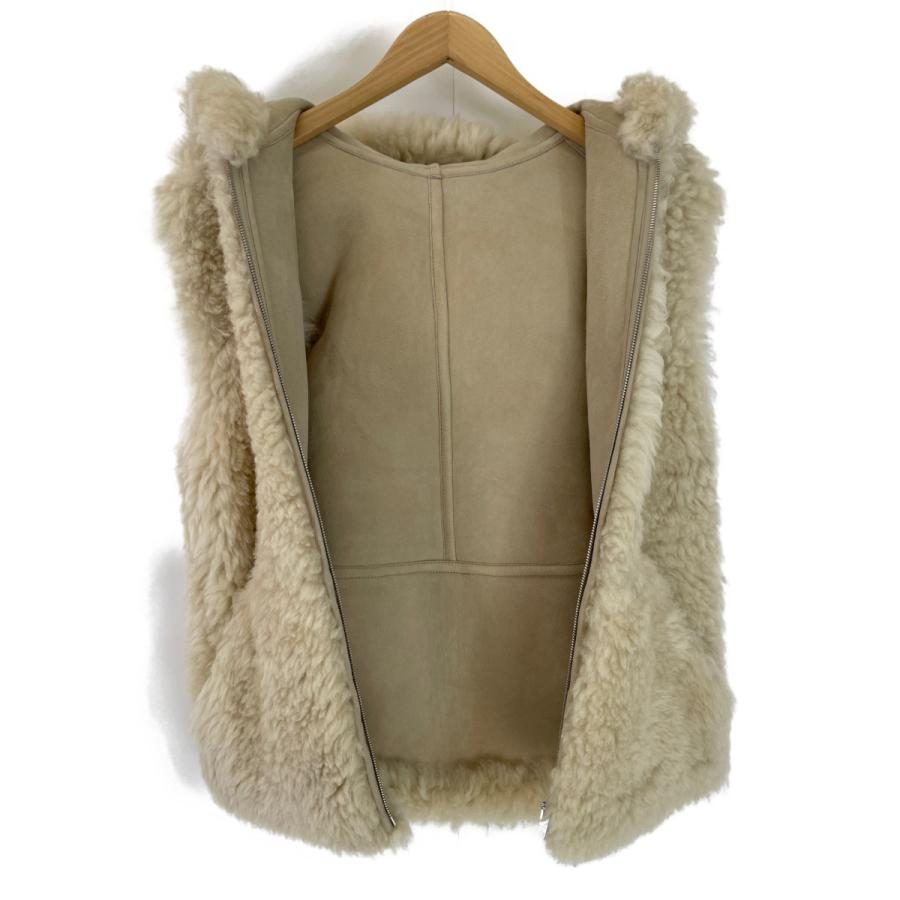 CELINE / シアリングムートンベスト/38/ウール/BEG/無地/2E372288F CELINE（セリーヌ） 美品/国内正規/ 2E372288F シアリング ムートン