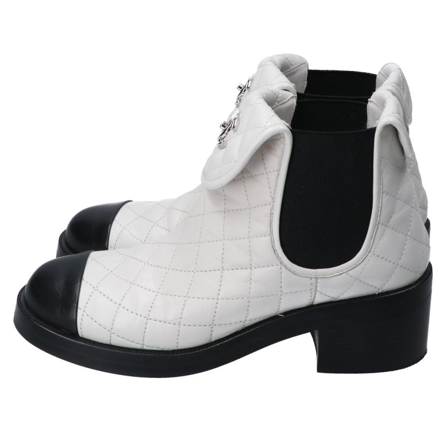 CHANEL 美品 シャネル 23年 G45144 サイドゴア マトラッセ CHANEL 美品 シャネル 23年 G45144 サイドゴア マトラッセ
