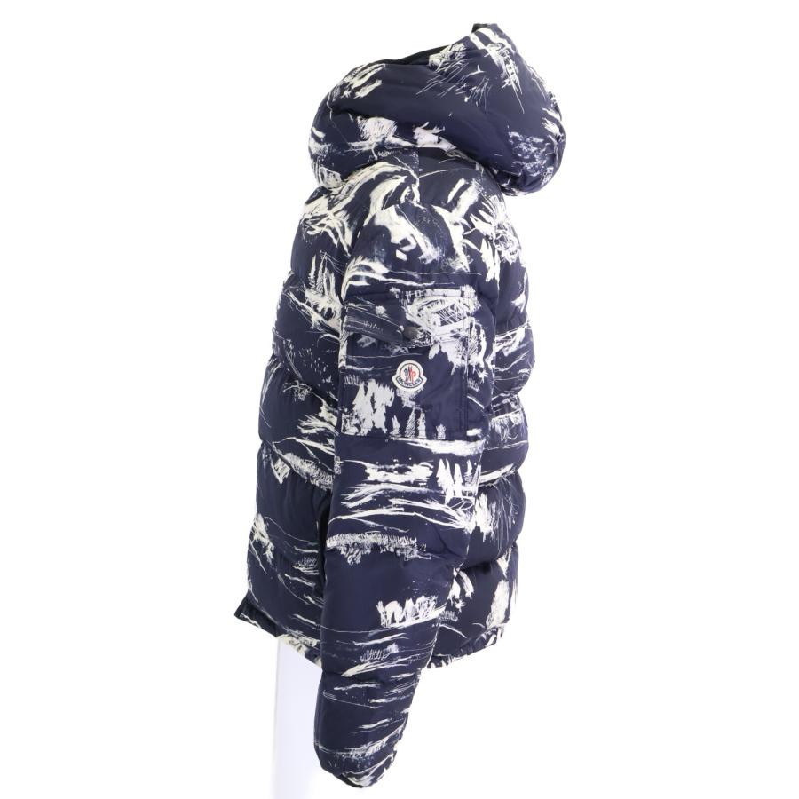 MONCLER（モンクレール） NEUVIC 総柄 斜めジップ フーディダウン