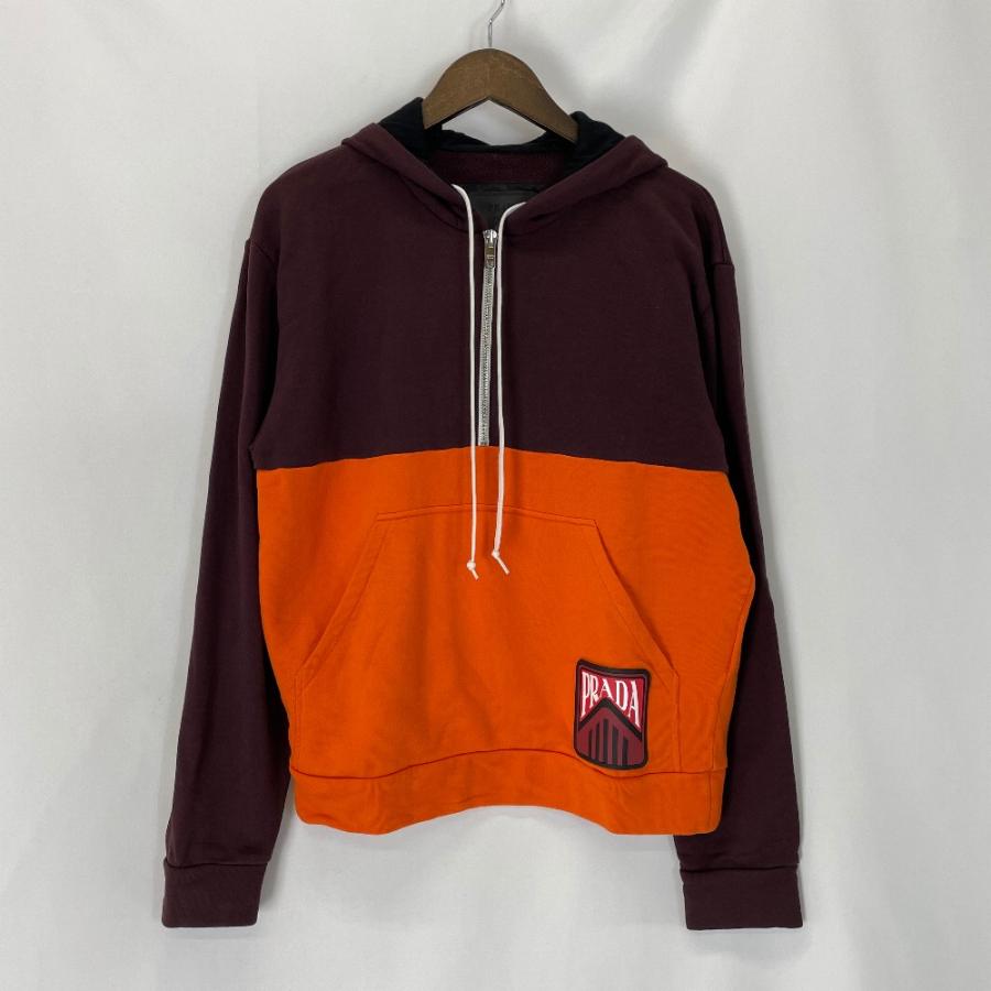 PRADA プラダ　 パーカー PRADA（プラダ） パーカー レディース 立体ロゴ ボックスシルエット