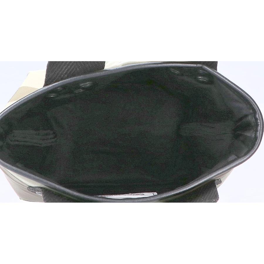 sacai（サカイ） x KAWS カウズ 21年製 21-0256S カモフラージュ柄