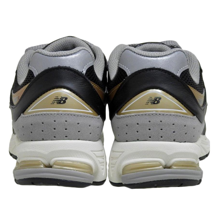 New Balance 新品同様 NEW BALANCE ニューバランス 2002R Black