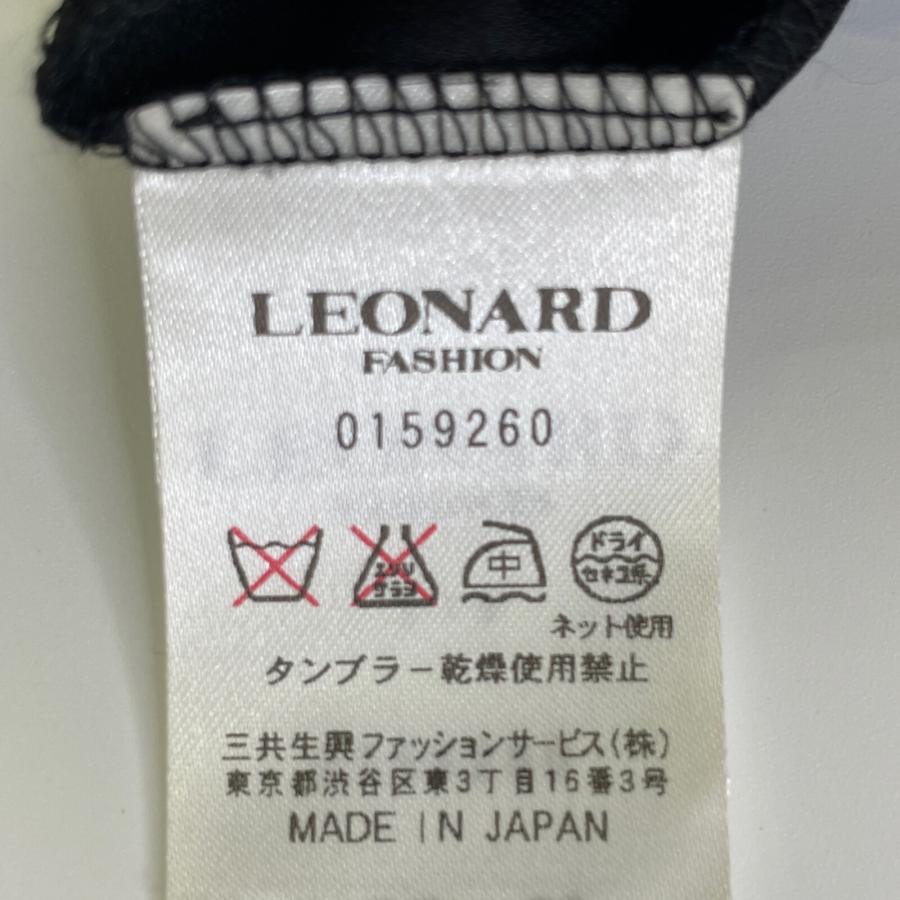 LEONARD レオナール ブラック×ピンク 花柄ノーカラー LEONARD レオナール ブラック×ピンク 花柄ノーカラー