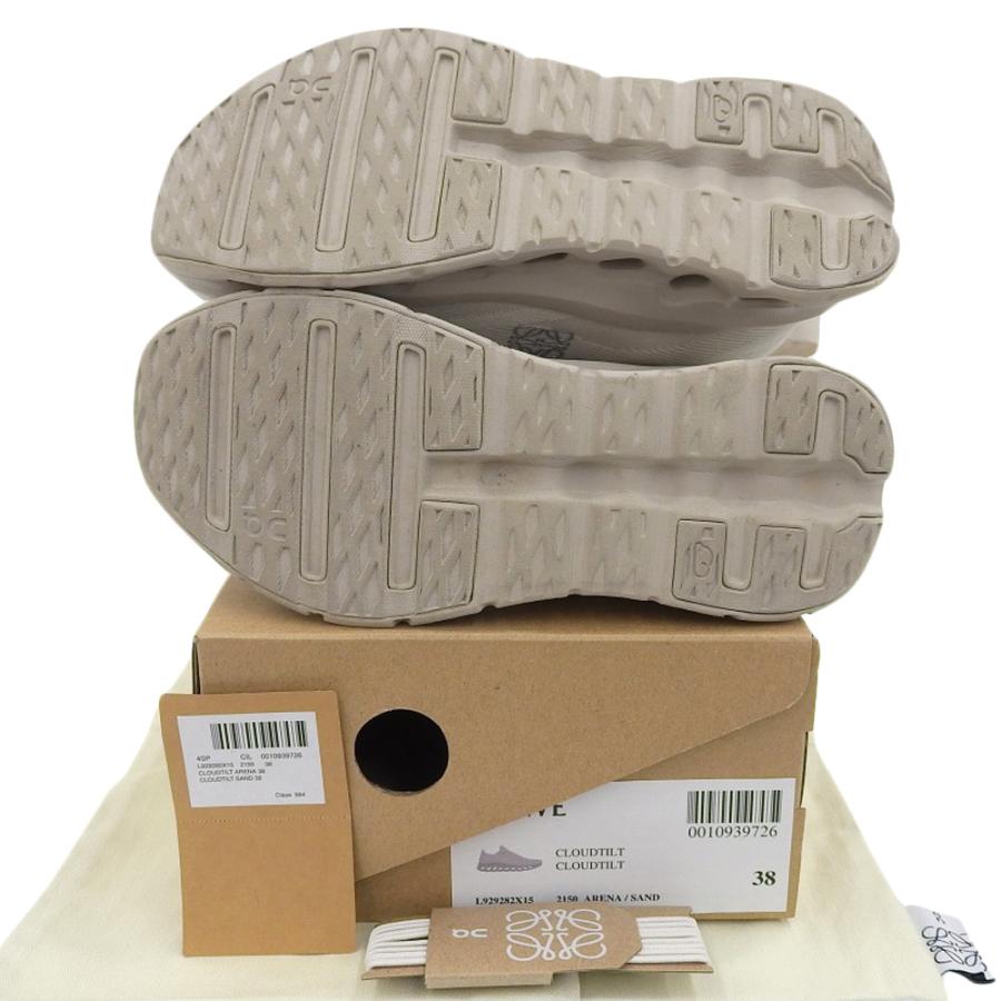 LOEWE（ロエベ） ×ON クラウドティルト サンド リサイクルポリエステル