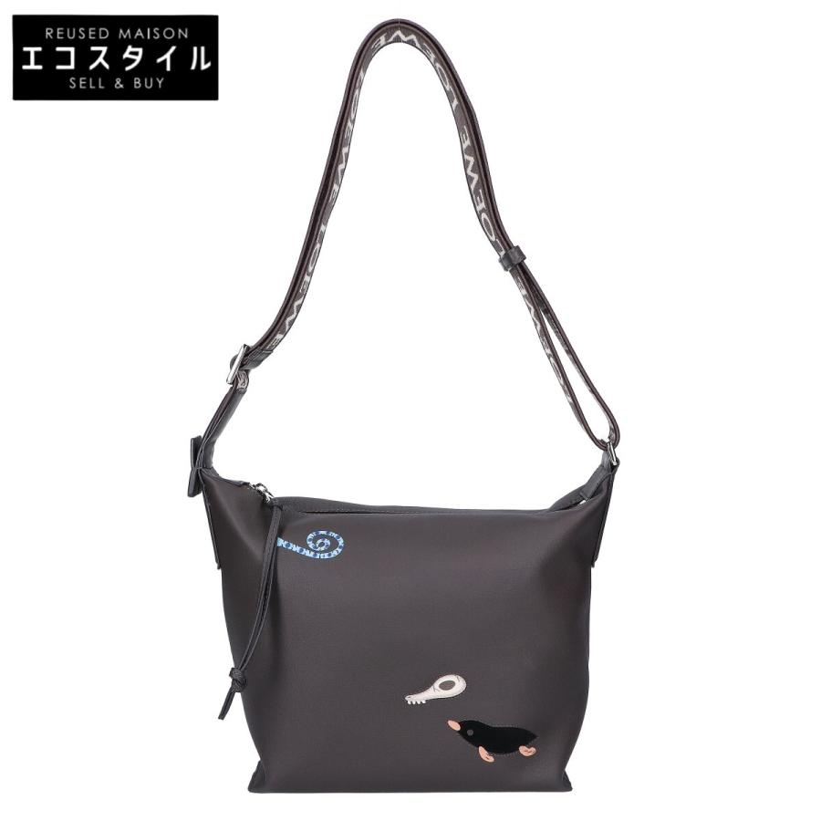 LOEWE（ロエベ） 新品同様 xスナ フジタ キュービィ