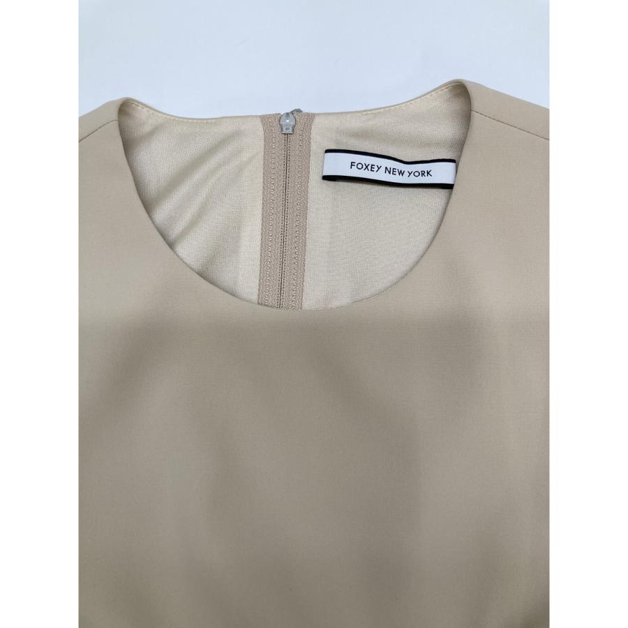 FOXEY NEW YORK フォクシーニューヨーク ベージュ バックジップ 