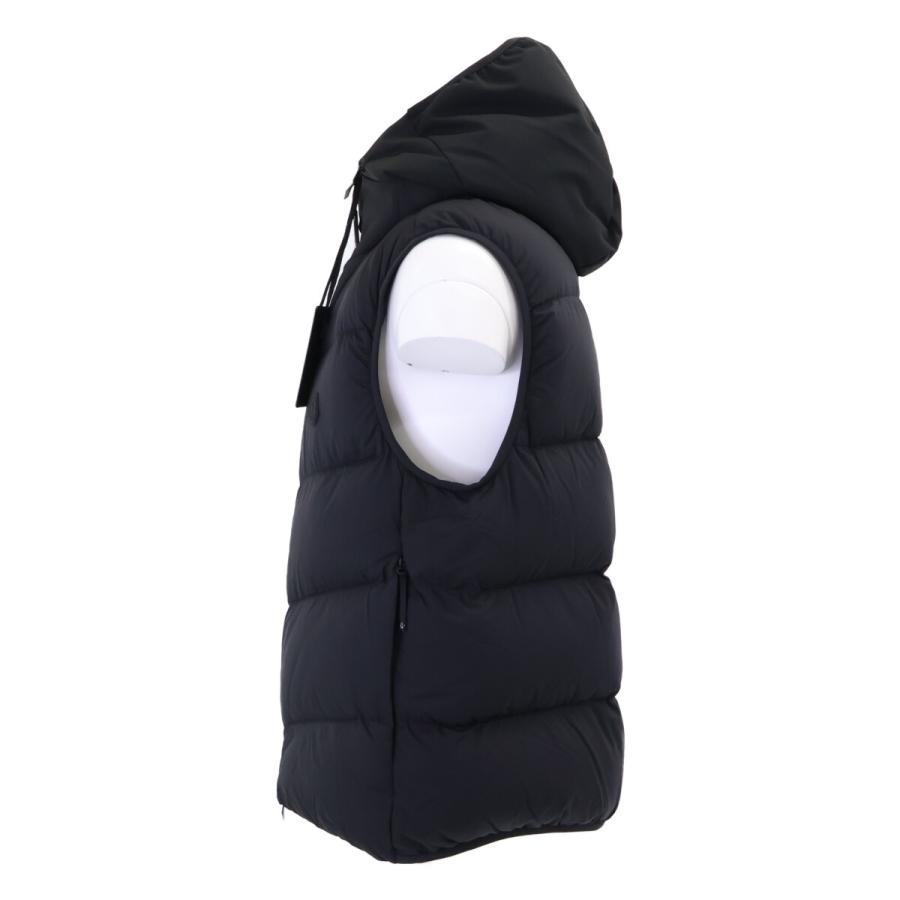 MONCLER（モンクレール） 新品同様 25年製 GUERSAC フーディダウン
