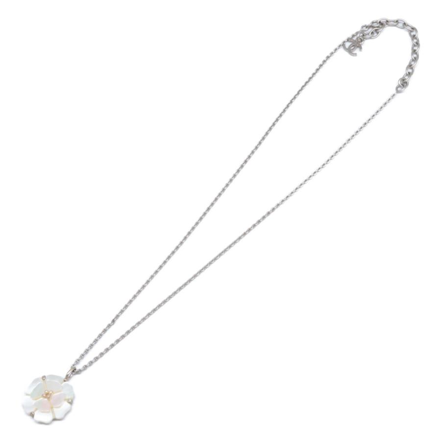 CHANEL（シャネル） 98A ホワイトシェル ココマーク カメリアモチーフ