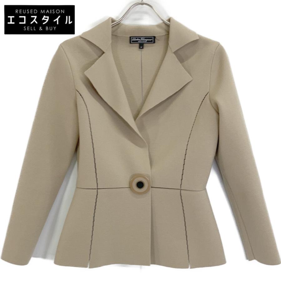 Salvatore Ferragamo サルヴァトーレフェラガモ ベージュ 1B
