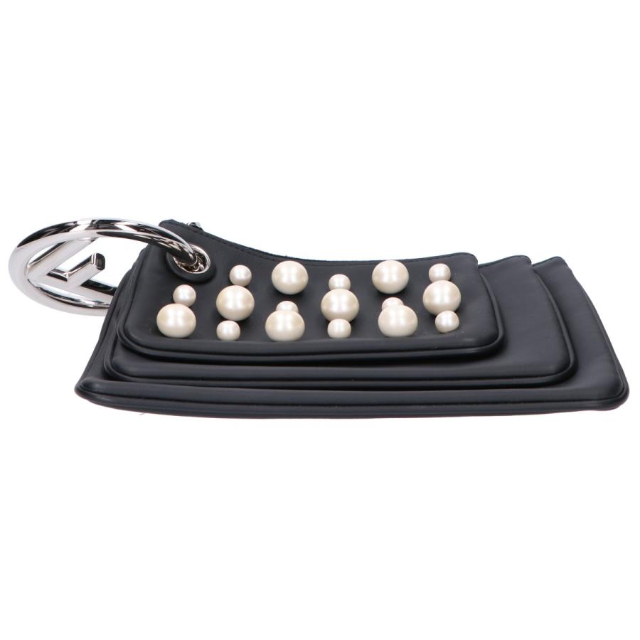 FENDI（フェンディ） 美品 8BS001 パールスタッズ トリプレット ポーチ