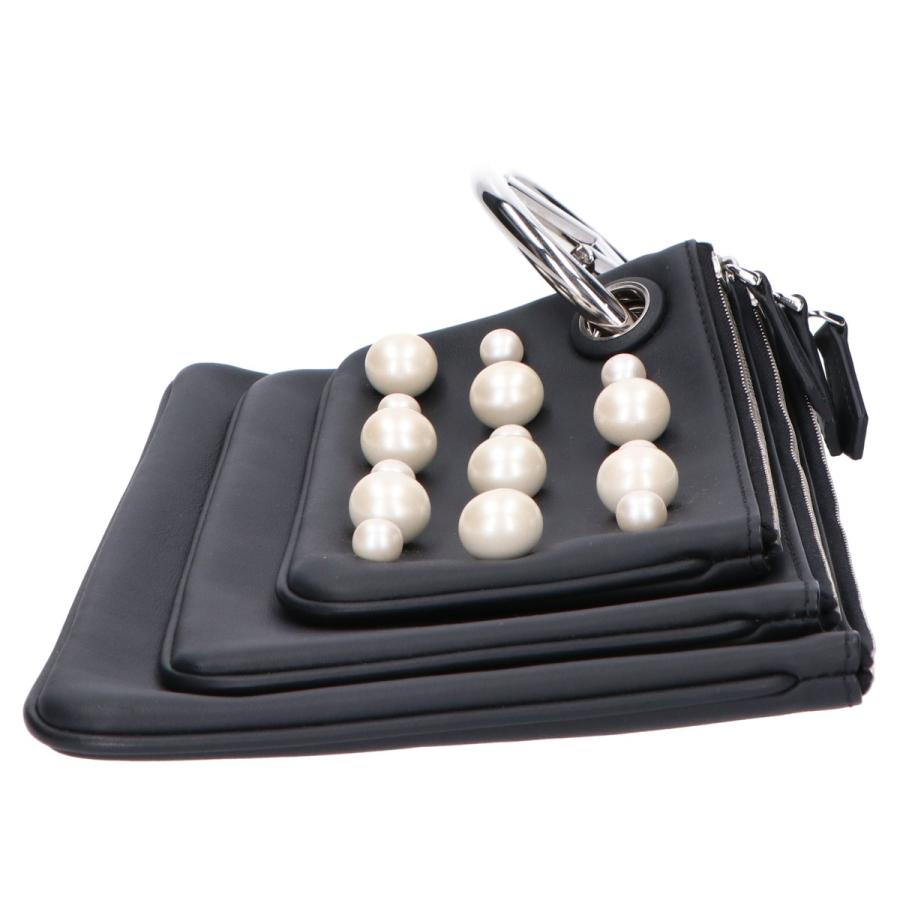 FENDI（フェンディ） 美品 8BS001 パールスタッズ トリプレット ポーチ