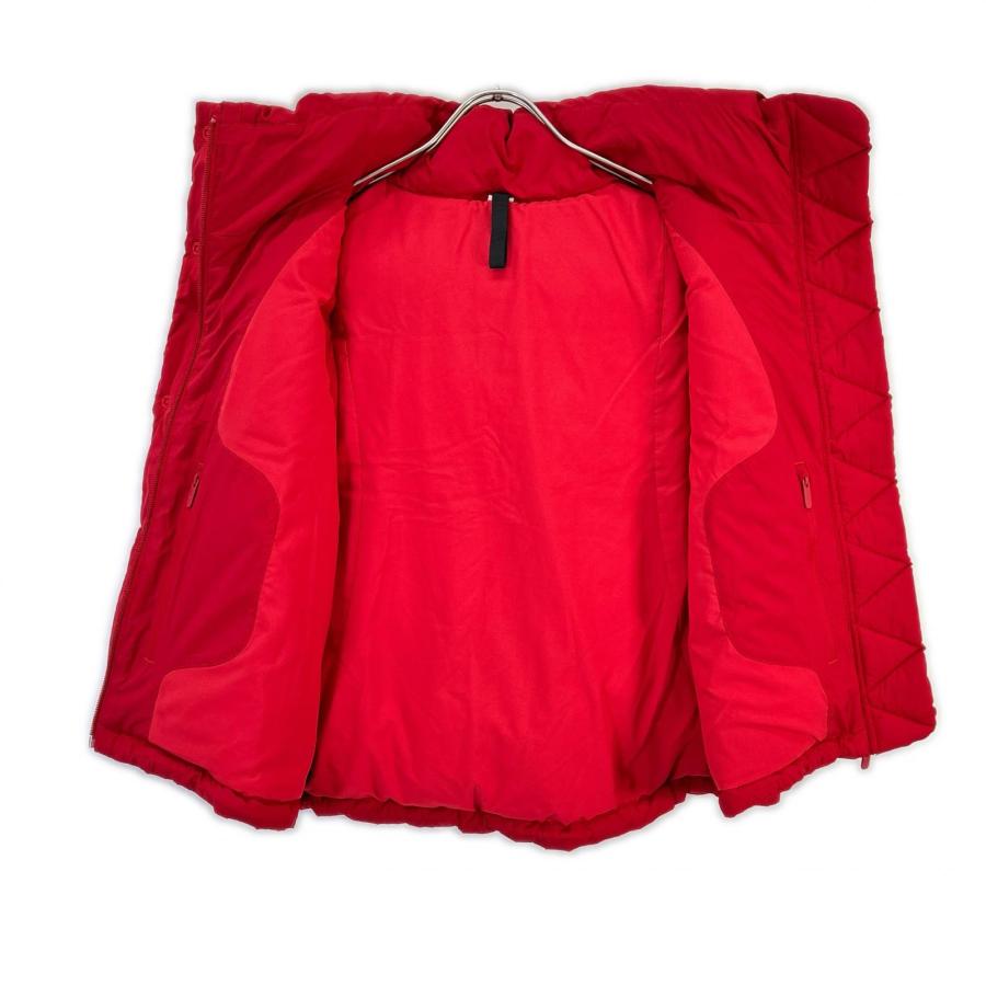 Lululemon ルルレモン レッド Wunder Puff フード付きクロップダウン