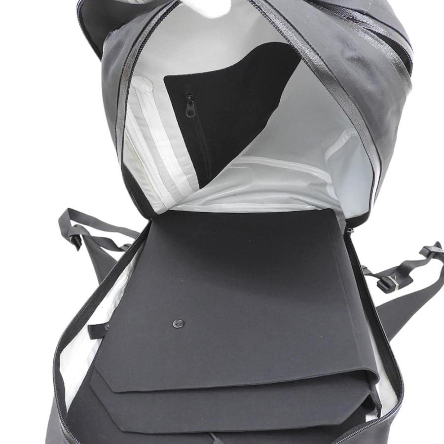 ARC'TERYX VEILANCE（アークテリクス ヴェイランス） アークテリクス