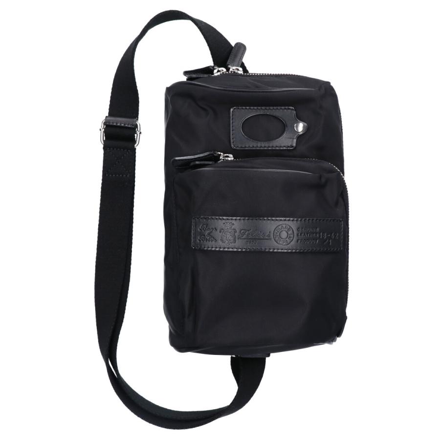 Felisi（フェリージ） 美品 18-42/1 ナイロン/レザー ミニショルダー