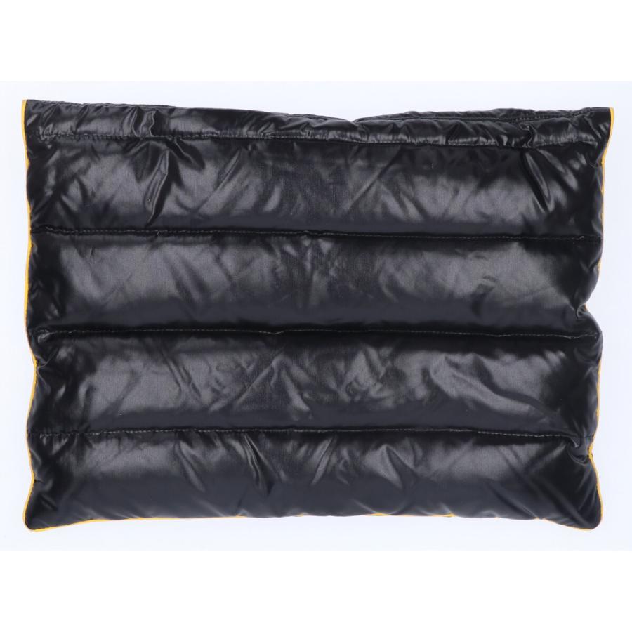 MONCLER（モンクレール） BUSTA PIUMINO THE FUTURE START NOW ロゴ