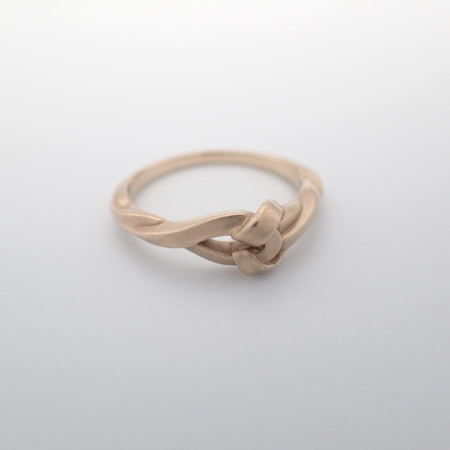 美品 AbHeri アベリ K18 KNOT ノット むすび リング・指輪 シャンパン 