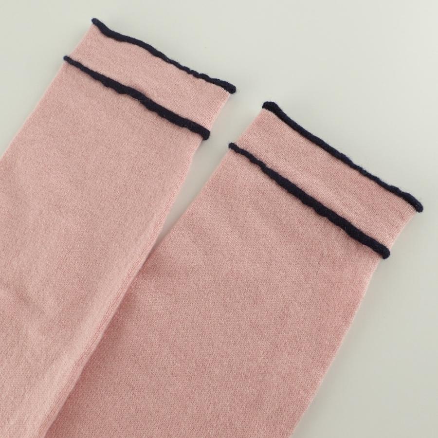 CHANEL ピンク ノースリーブ セーター 34 CHANEL（シャネル） 新品同様 P62893K48463 20C ココボタン チェーン