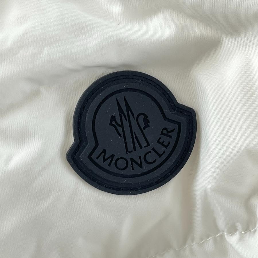MONCLER 美品/国内正規 モンクレール MONTCLA モンクラ 内側ロゴ MONCLER 美品/国内正規 モンクレール MONTCLA モンクラ 内側ロゴ