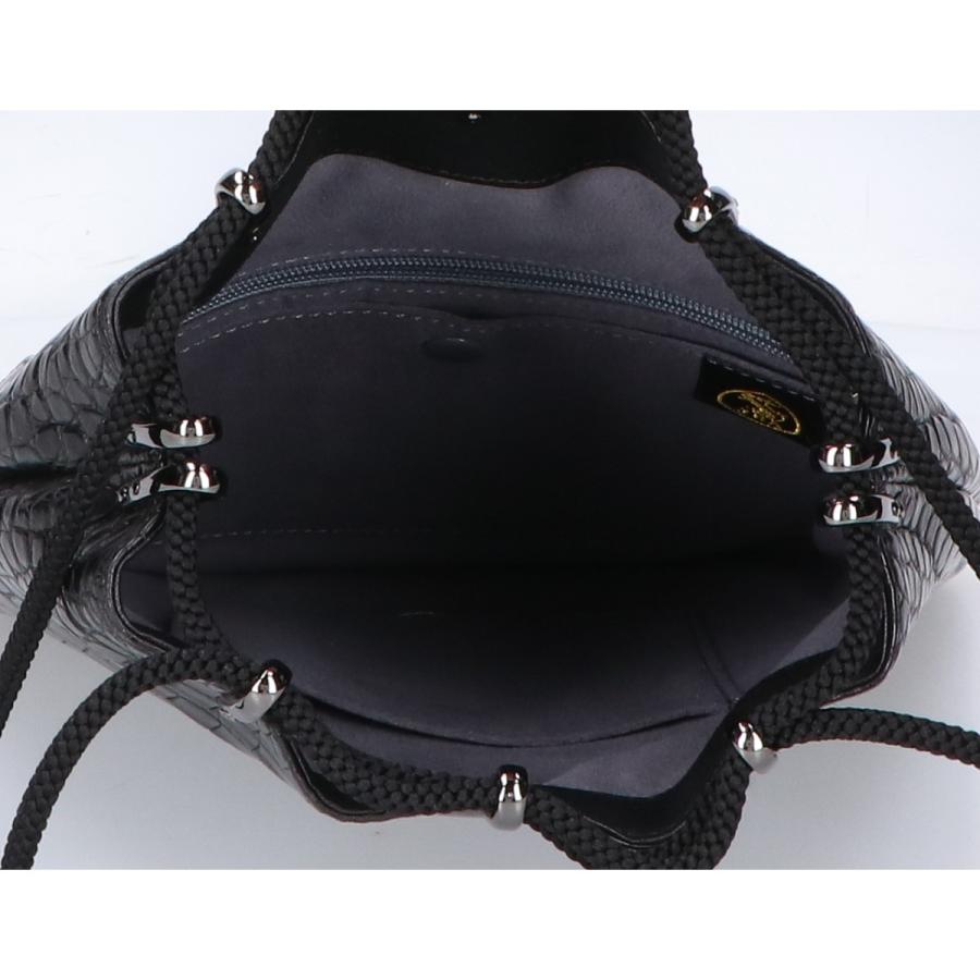 【美品】レア・希少・定価9万円・JRA・クロコダイル・巾着・バッグ 新品同様/ YAMAGIWA ヤマギワ body-bag JRA クロコダイル 巾着バッグ