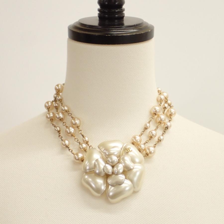 CHANEL（シャネル） 02A カメリア 3連パール チョーカー ネックレス