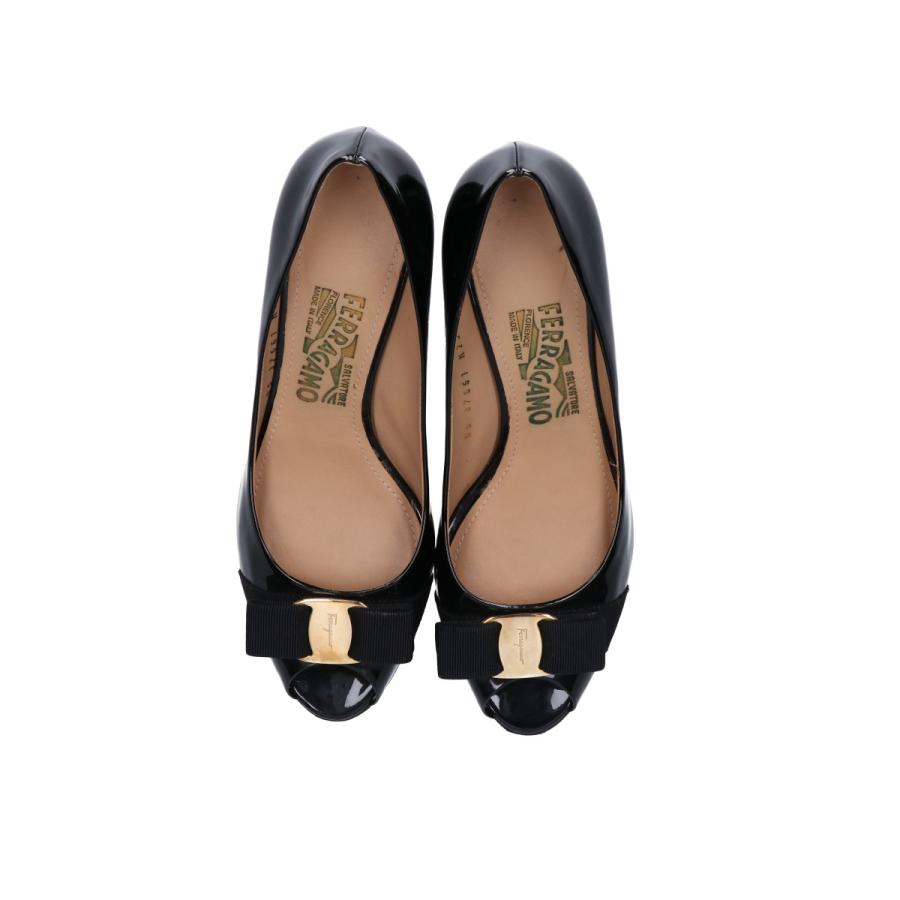 美品 SalvatoreFerragamo サルバトーレフェラガモ 37661 SISSI