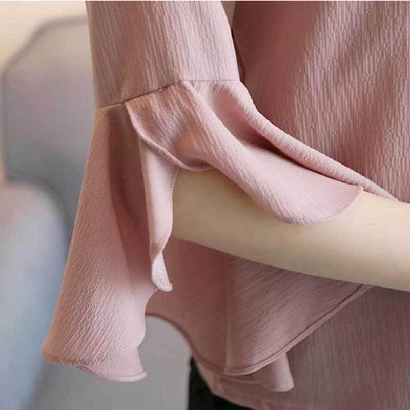 送料無料２〜4日後到着 コーラス 衣装 ブラウス 社交ダンス トップス 演奏会 襟元アクセサリー付き ブラウス 素材は楊柳無地 年間ご使用できます 結婚式 演奏会 |  | 07