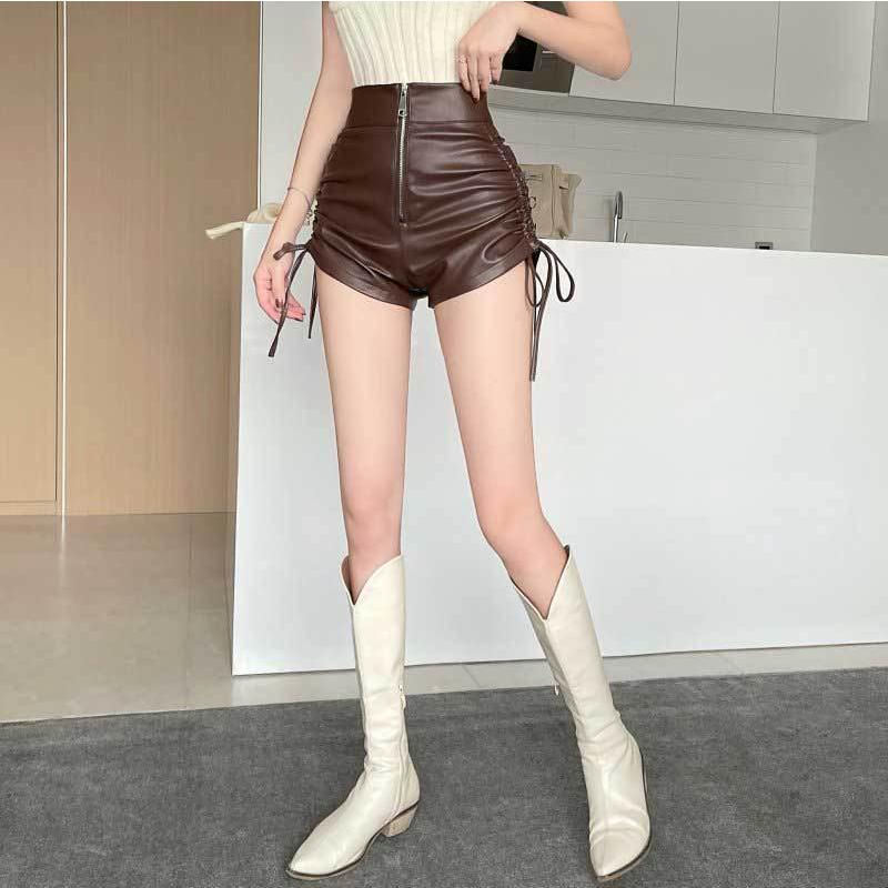 送料無料2〜3日後到着 レザーパンツ ホットパンツ シュートパンツ レディース サイドヒモシャーリングパンツに ソフトなブラウスでコーデネート S M L XL 黒 |  | 05