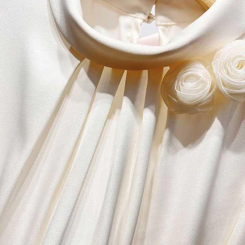 送料無料２〜4日後到着 演奏会 コーラス ブラウス 第九 合唱衣装 サテン地 ブラウス 襟元2個のオーガンジーモチーフ付き 演奏会 オフ白 サーモンピンク ベージュ |  | 06